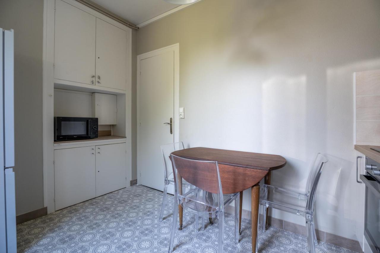 Maison De Ville Avec Jardin "La Coquette" Жонзак Екстериор снимка